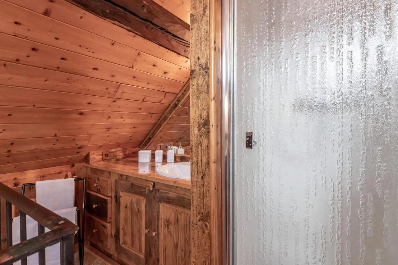 Douce Folie Annecienne Furnished Flat Apartment Annecy